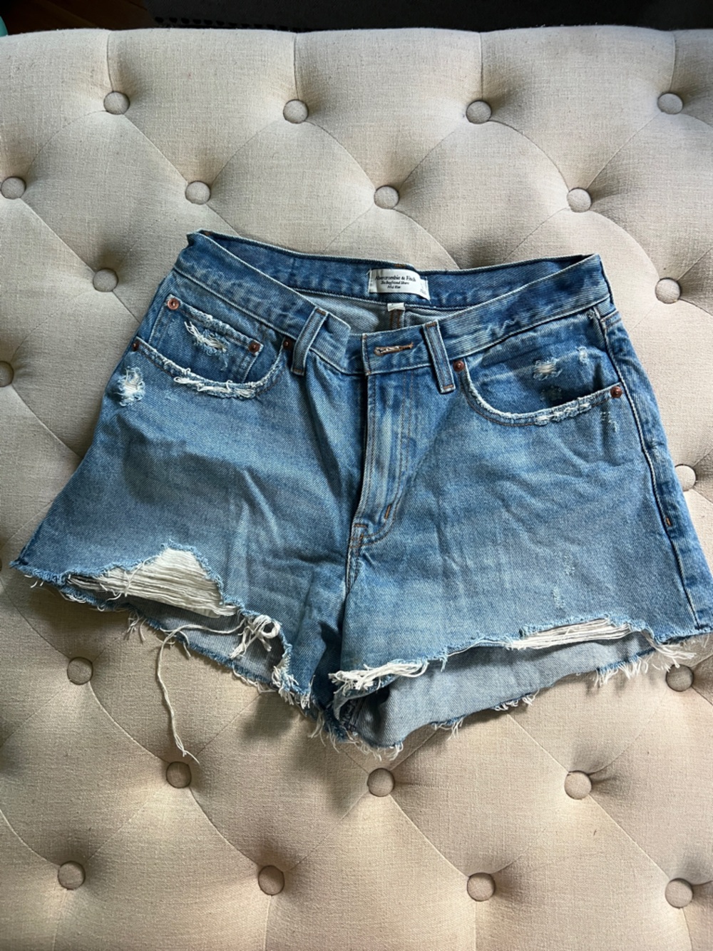 Abercrombie & Fitch “The Boyfriend” Mid-Rise Distressed Denim Women's Shorts